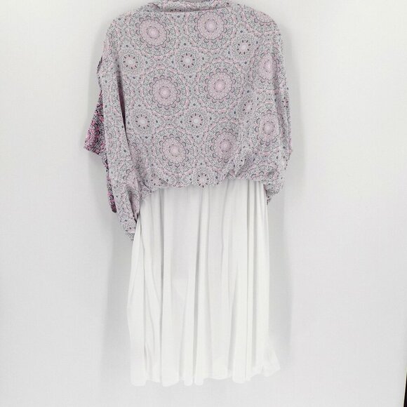 Torrid Medallion Challis Strappy Dress Size 1X Flowy White Pink Blue Black - Picture 4 of 6